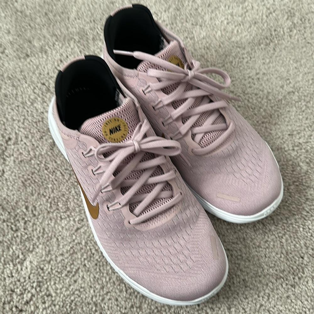 Nike free sneakers